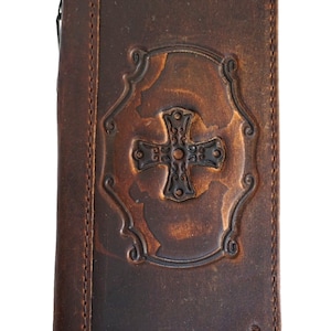 Funda de piel auténtica para Galaxy S21 S22 S23 S24 A53 Ultra FE Note 10 20 Ultra Cartera hecha a mano Diseño de cruz de Jesús Carga inalámbrica