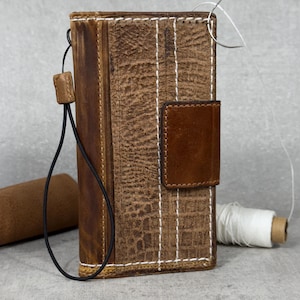 Funda de piel auténtica tipo cartera para iPhone 16, 11, 12, 13, 14, 15 Pro Max, 6, 7, 8 Plus, SE 2020, XS, MINI, estilo libro vintage con ranuras para tarjetas de crédito.