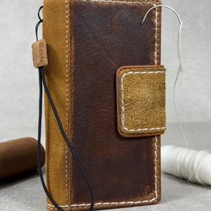 Funda de piel auténtica tipo cartera para iPhone 16, 11, 12, 13, 14, 15 Pro Max, 6, 7, 8 Plus, SE 2020, XS, MINI, estilo libro vintage con ranuras para tarjetas de crédito.