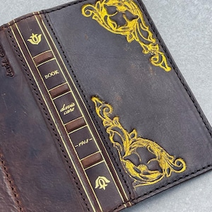Cuir véritable fait main pour Google Pixel Fold Art portefeuille livre style bible couverture de carte de crédit entièrement fait main