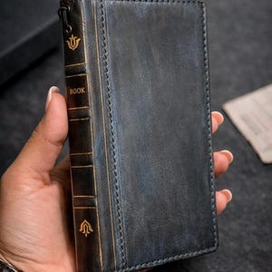 Handgjort läderskal till iPhone: Vintage bokstil, fullnarvat läder 18 Duo