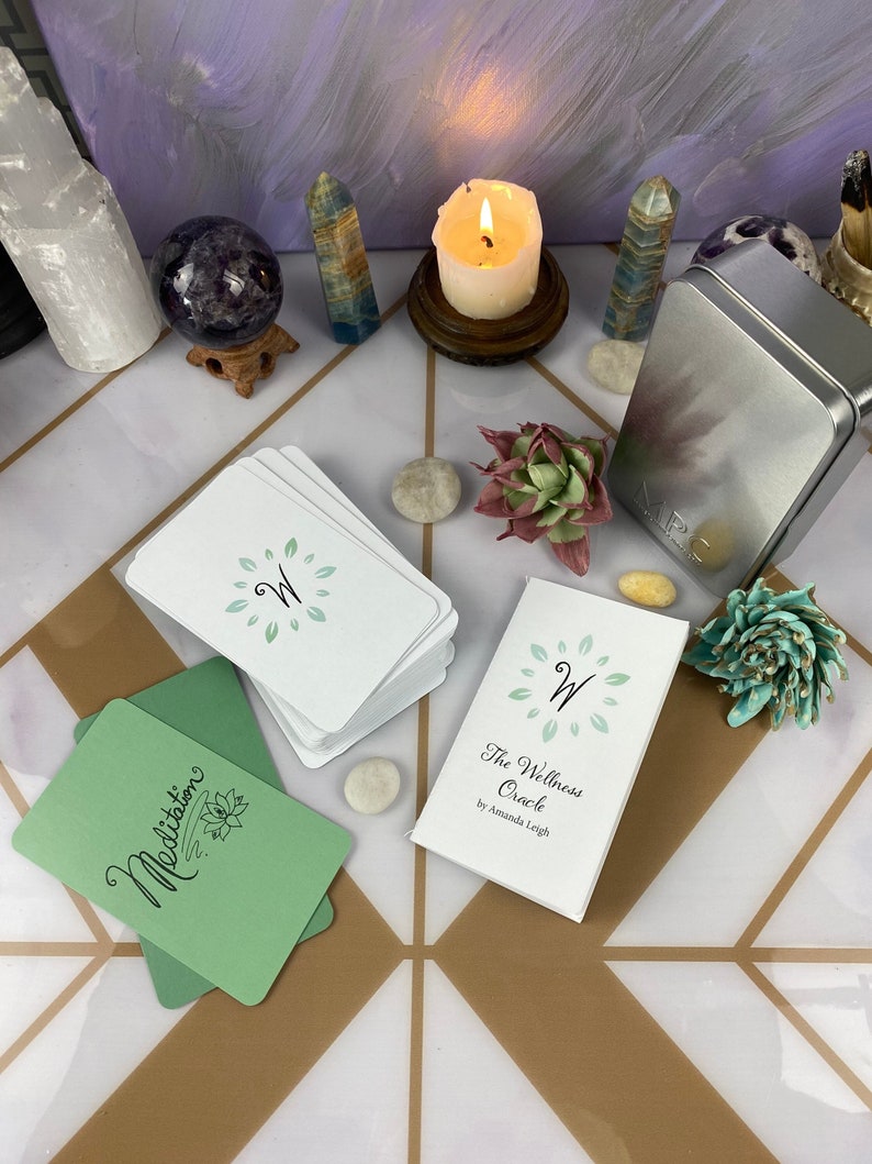 EL ORÁCULO DEL BIENESTAR - Baraja verde de 54 cartas, cartas oráculo independientes, baraja de amor propio, propósito de Año Nuevo para el autocuidado imagen 2