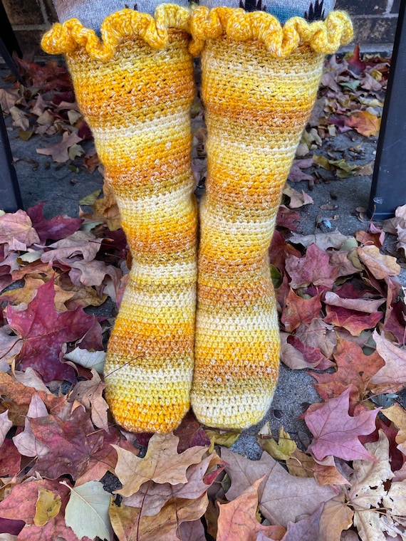 Womens Crocheted Ruffle Boot Socks Shoe Sizes 7 9 . Comes With