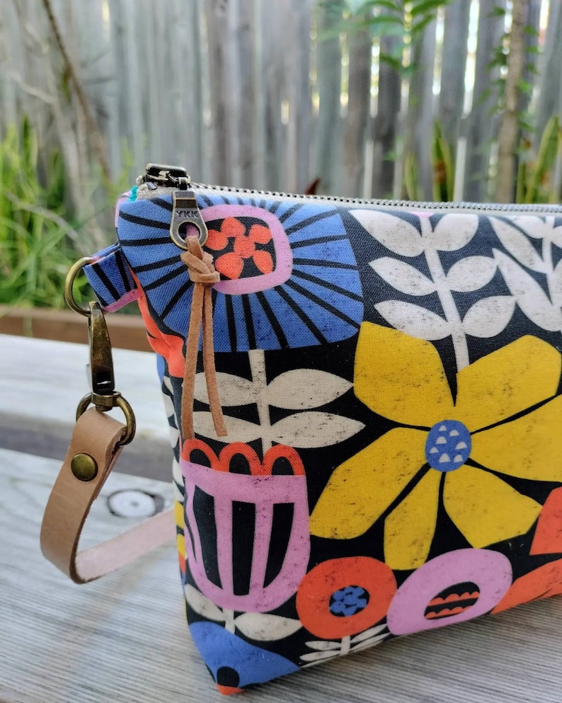 Dandelions/ Colourful Daisies or Vivid Floral Medium Crossbody Bag/Handbag image 9