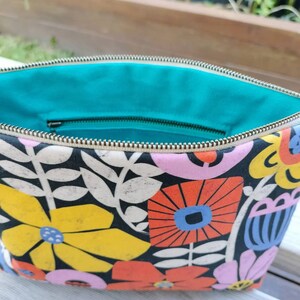 Dandelions/ Colourful Daisies or Vivid Floral Medium Crossbody Bag/Handbag image 7