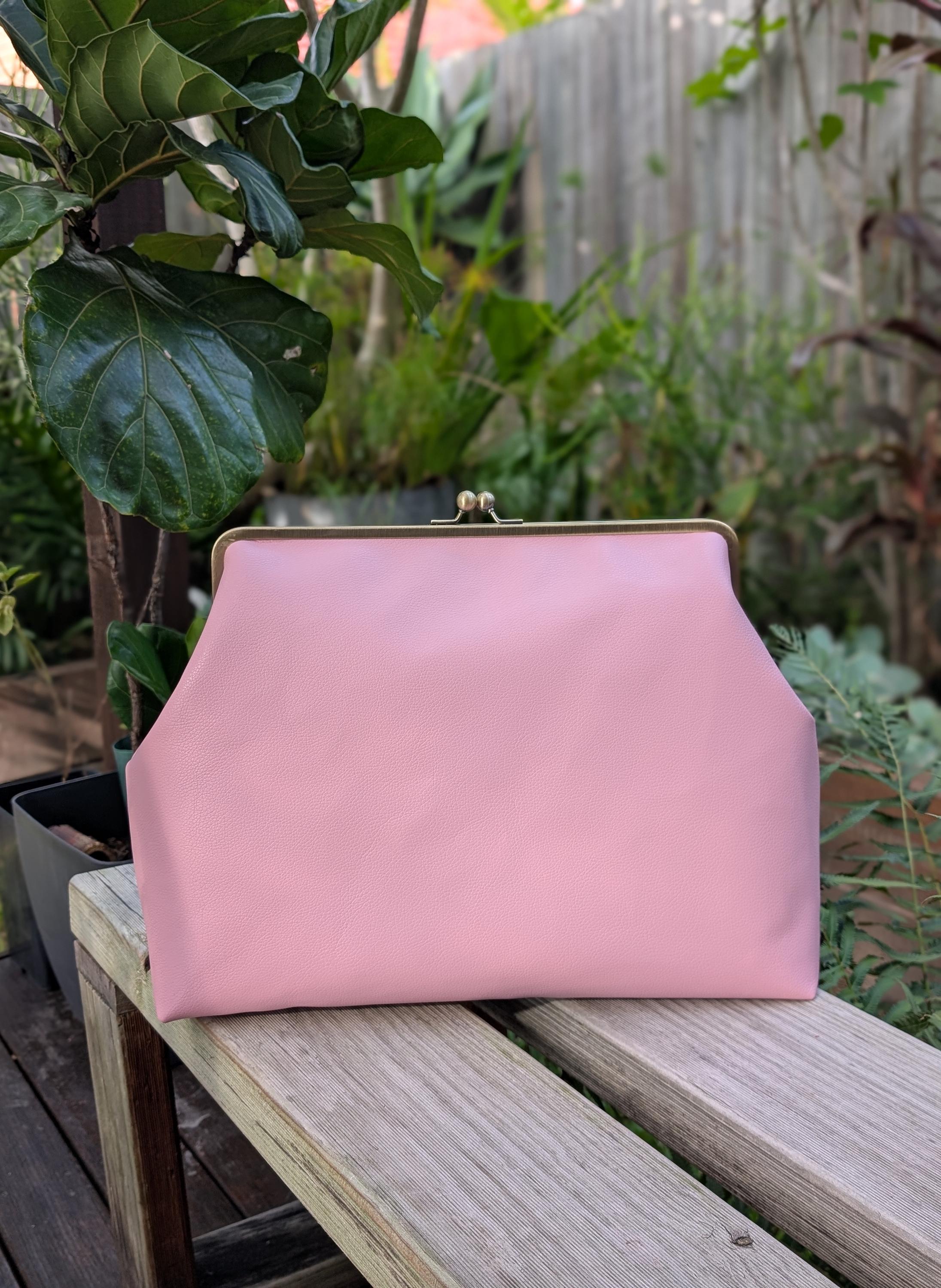 Pink Coach Kisslock - Etsy