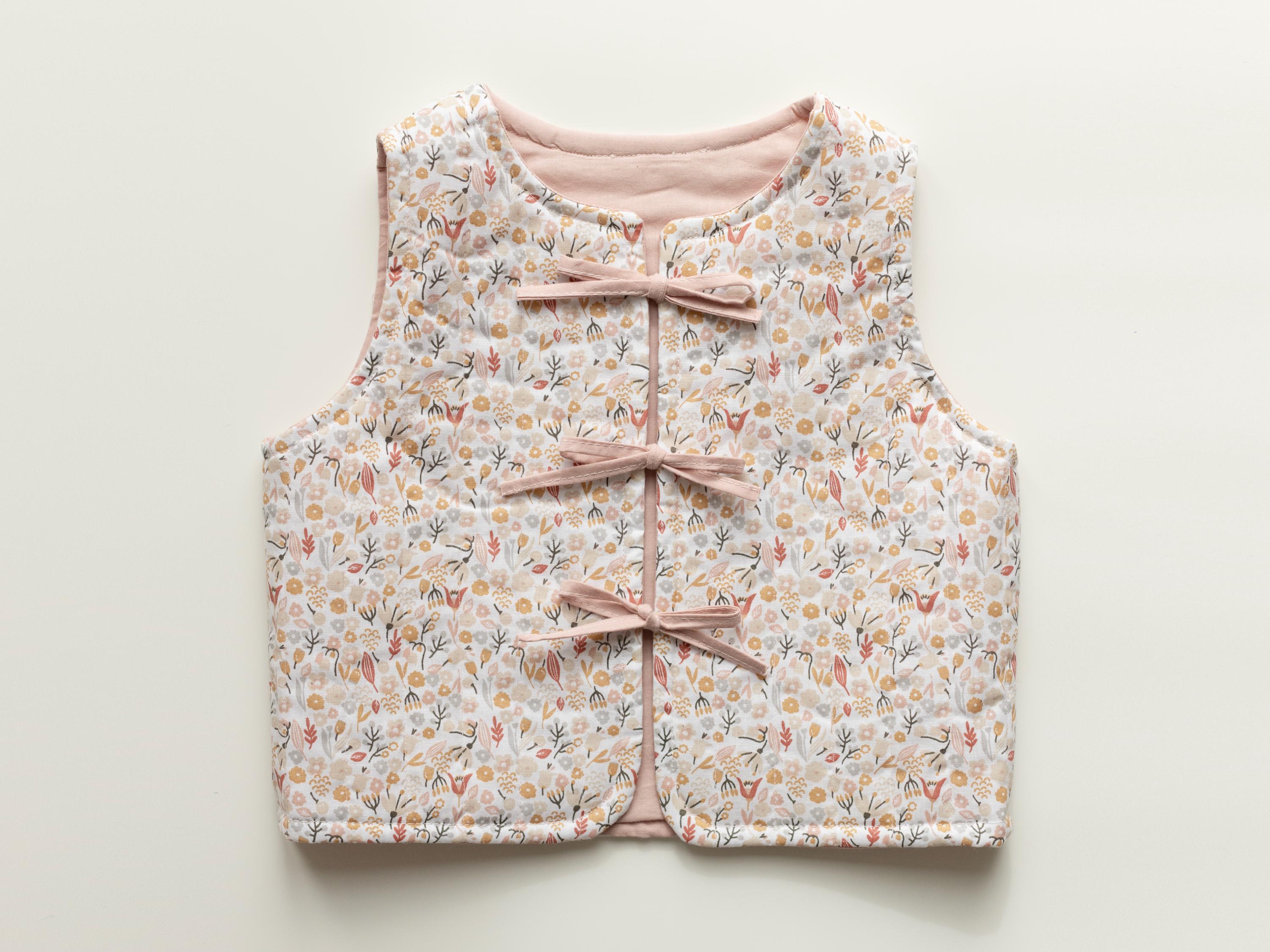 アッシュベスト - PDF縫製パターン | 子供用キルティングベスト（0～3