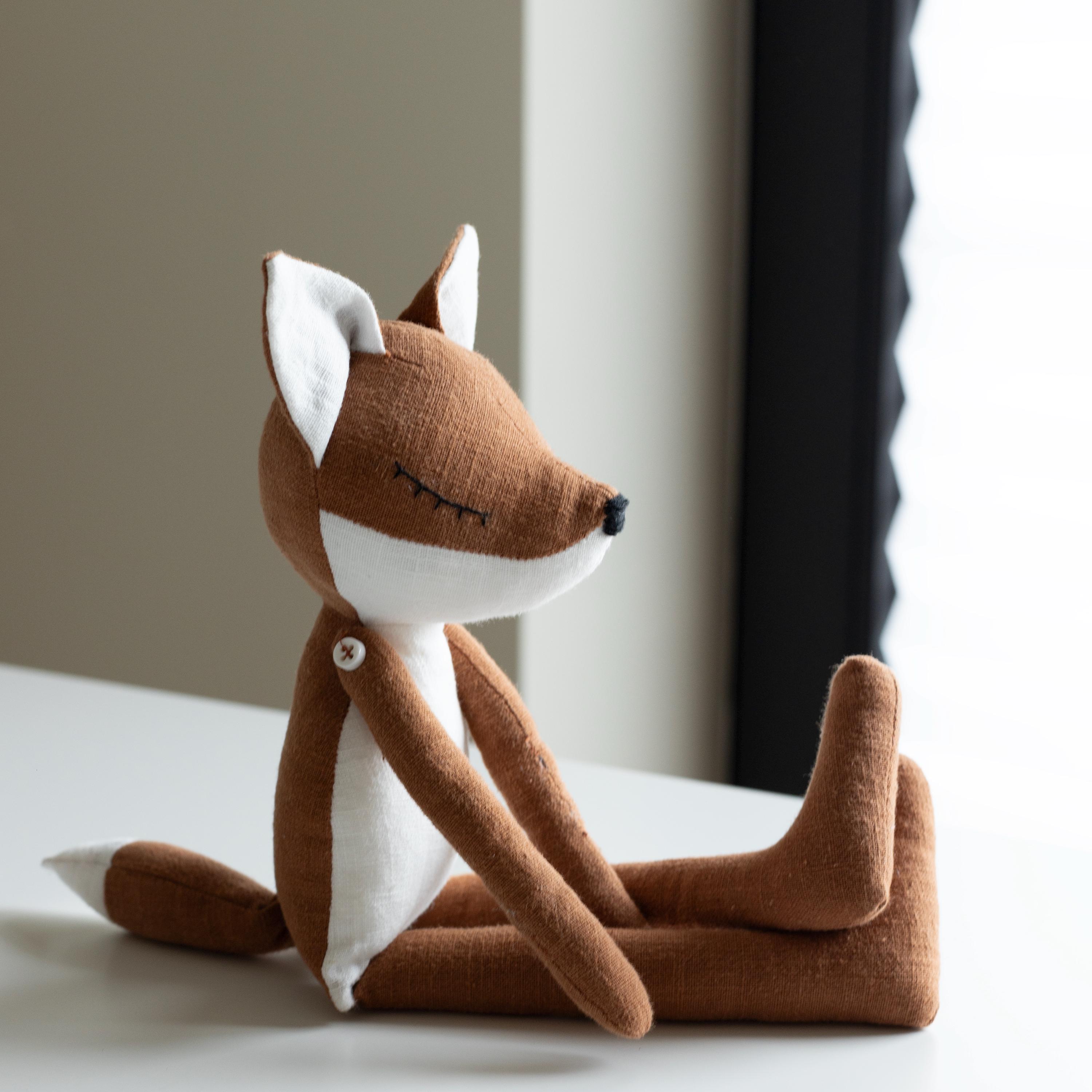 キツネのぬいぐるみの縫製パターン PDF、洋服の作り方チュートリアル