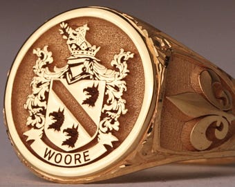 Personalized Family Crest Signet Ring for Men, Custom Coat of Arms Chunky Silver Celtic Ring