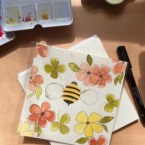 6 x 6 pouces aquarelle esthétique sans cadre fleurs peintes à la main et abeille bourdon