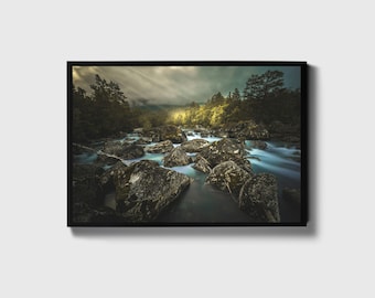 Mooie Forest Print, Morning lightcanvas print, Fantasy forest wall art, Forest River foto