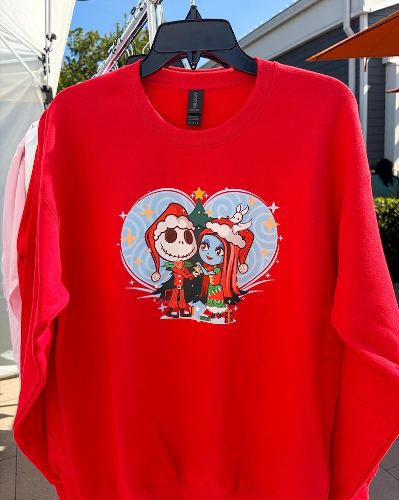 Nightmare Before Christmas Sweatshirt | Jack & Sally Holiday Crewneck bild 1