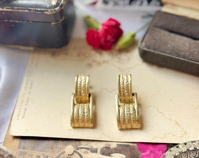 Vintage textured goldtone architectural earrings bold statement for pierced ears