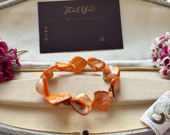 Vintage Boho Amber-Tone Organic Shell Stretch Bracelet