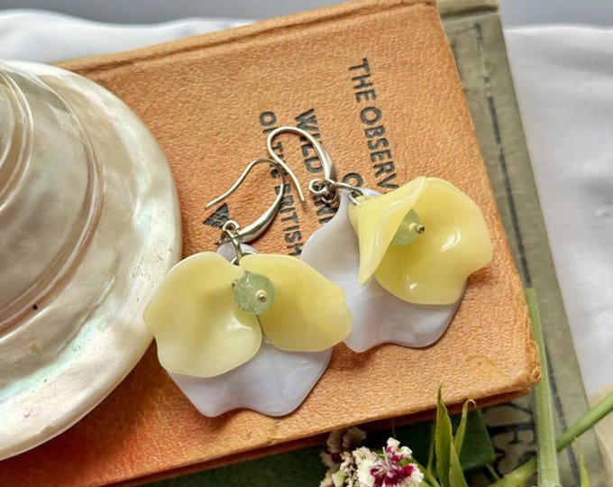 Soft Grey & Yellow Flower Drop Earrings