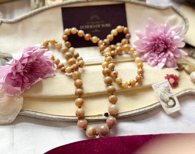 Faux‑Agate Bead Necklace – Warm Swirled Tones – Lightweight Vintage Strand