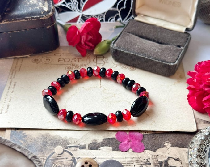 Red Black Glass Bead Bracelet Faceted Fire Polish & Oval Black Beads Stretchy