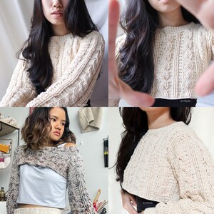 以下が含まれることがあります： ケーブル編みのパターンが入ったクリーム色のクロシェのクロップトップを着用した3人のモデル。トップは3つの異なるスタイルで示されており、最初のモデルはセーターとして着用し、2番目のモデルはクロップトップとして着用し、3番目のモデルはショールとして着用しています。