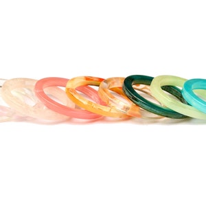 Resin Chunky Ring narrow / plastic ring / gift for her / vintage ring / trendy jewelry / colorful rings / juicy rings / 90s trend jewelry