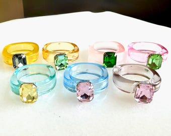 Resin ring / Plastic ring / Gift for her / Vintage ring / Trendy jewelry / Colorful rings / Chunky rings / Y2K style jewelry / Acrylic