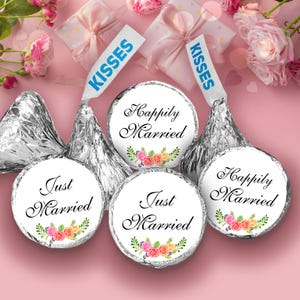 Set of 324 GLOSSY Stickers – Just Married  Happily Married – Floral Round Labels for Wedding Favors & Envelope Seals (Candy Not Included)