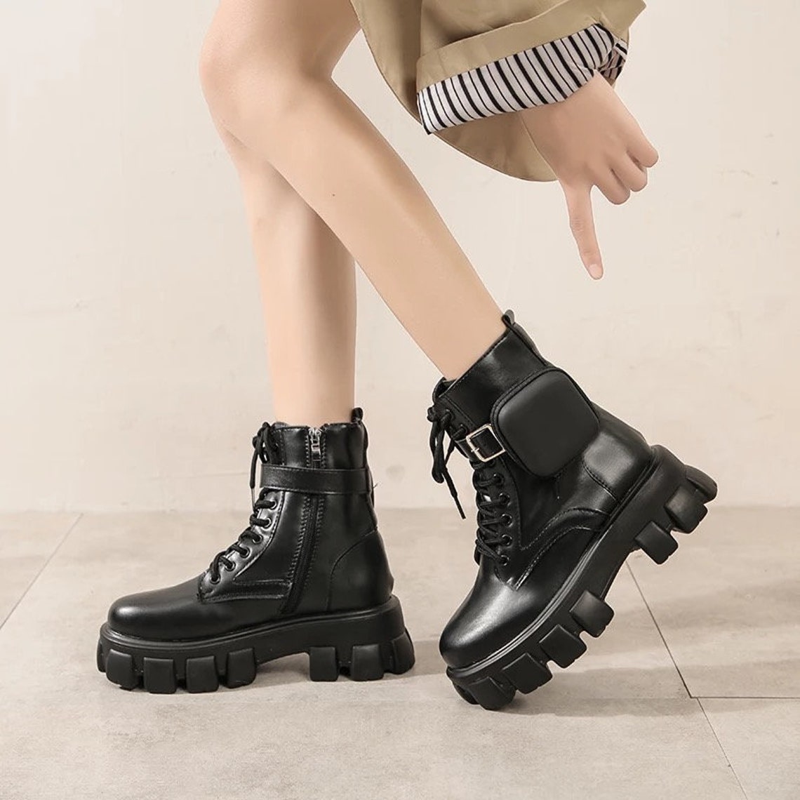 removable pouch combat boot