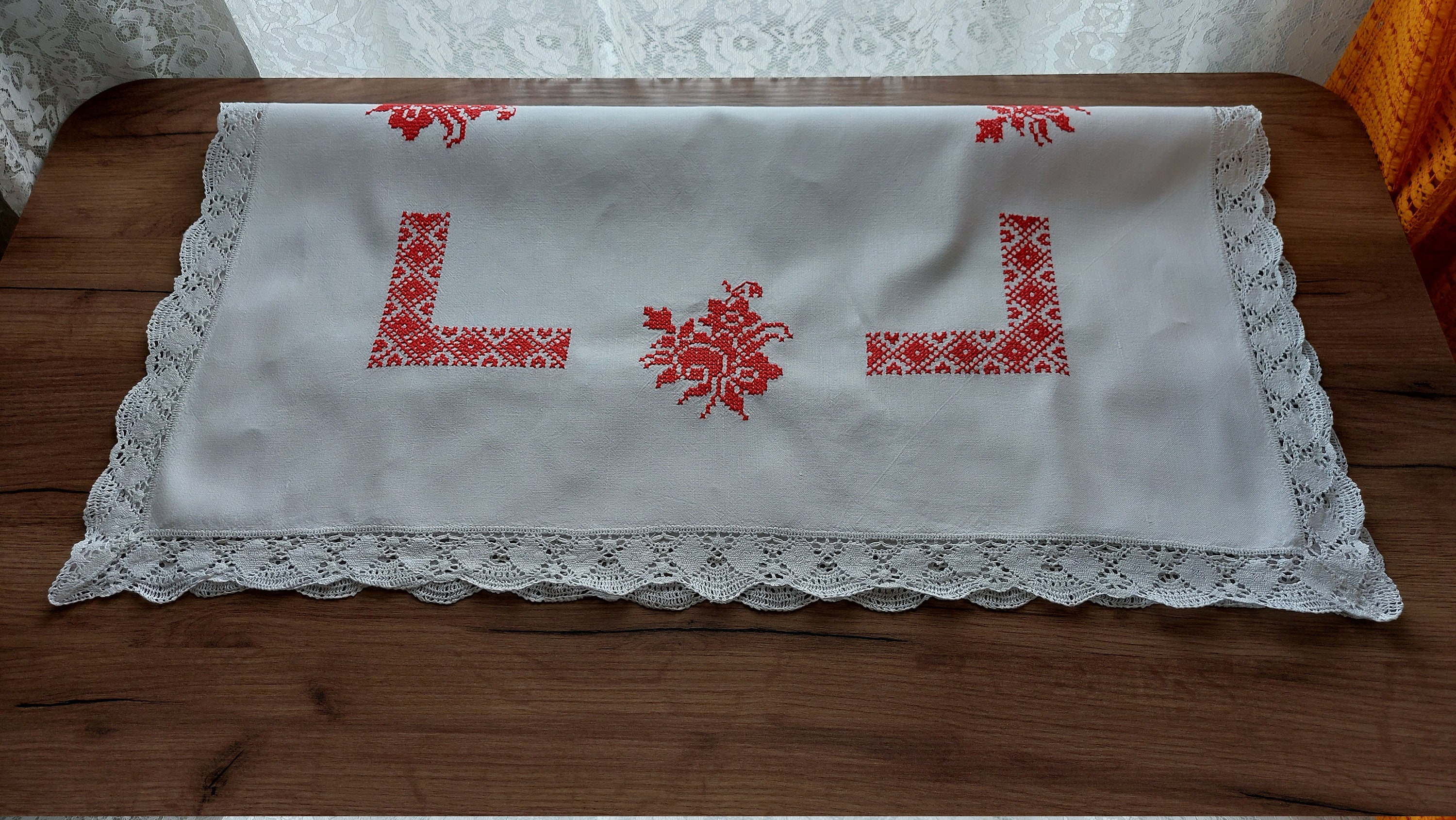 ヴィンテージ ハンド刺繍 ホワイト レッド リネン - コットン スクエア
