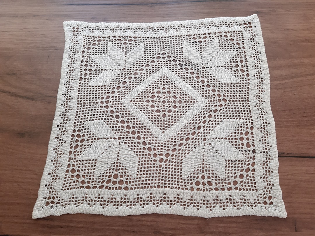 Vintage Cute Openwork Lace/ Näversöm Table Mat Tablecloth in Linen From ...