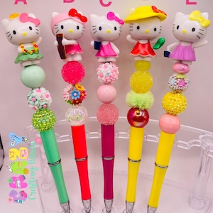 Kitty that says Hello Beaded pens with figurine topper, pen topper pens, chartoon pens, cool pens, unique pens, beaded pens, pen with top