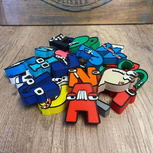 Conjunto completo de figuras de la A a la Z con la tradición del alfabeto / Personajes virales de internet / Colección completa de 26 letras / Decoración para salas de juegos y escritorios / Estatuas de colección