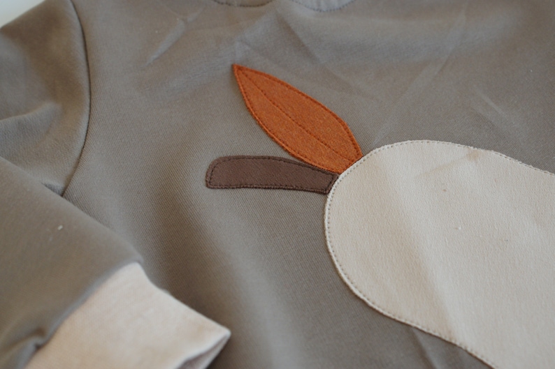 Kinderpullover mit Birnenapplikation / Sweater Bild 2