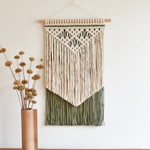 Macrame PATTERN - Written PDF and Knot Guide - diy macrame wall hanging -  digital download how to tutorial - BERYL