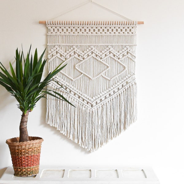 Macrame PATTERN - Written PDF and Knot Guide - diy macrame wall hanging -  digital download how to tutorial - AZURITE