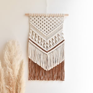 Macrame PATTERN - Written PDF and Knot Guide - diy macrame wall hanging -  digital download how to tutorial - AMBER