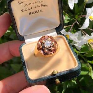 Antique 18k gold diamond ring engagement wedding ring vintage solitaire flower floral