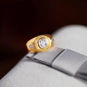 Antique 18k gold diamond ring three stone old mine cut engagement wedding vintage statement signet ring