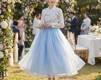 Aquarel Hanbok-set | Hemelsblauwe rok en artistieke Jeogori