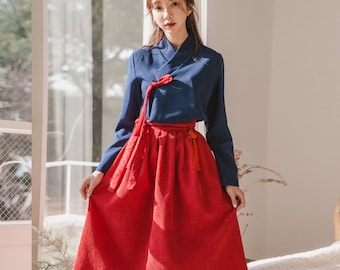 Cord Hanbok Set | Weinroter Wickelrock & Lotus Floral Jeogori | Romantisches K-Fashion Kleid