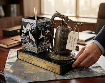 Portalápices coreano de nácar y juego de campanas Emille. Organizador de escritorio tradicional. Regalo de lujo para negocios.
