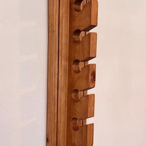 Wall-Mounted Hat Rack – Holds 10 Hats, Hat Display Rack, Hat Storage Rack, Hat Holder, Hat Organizer, Trucker Hat Rack, Baseball Cap Rack.
