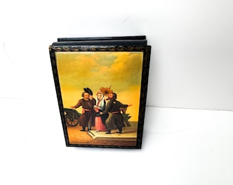 Vintage rysk Fedoskino papier-maché handmålad lackerad prydnadsask 19c personscen