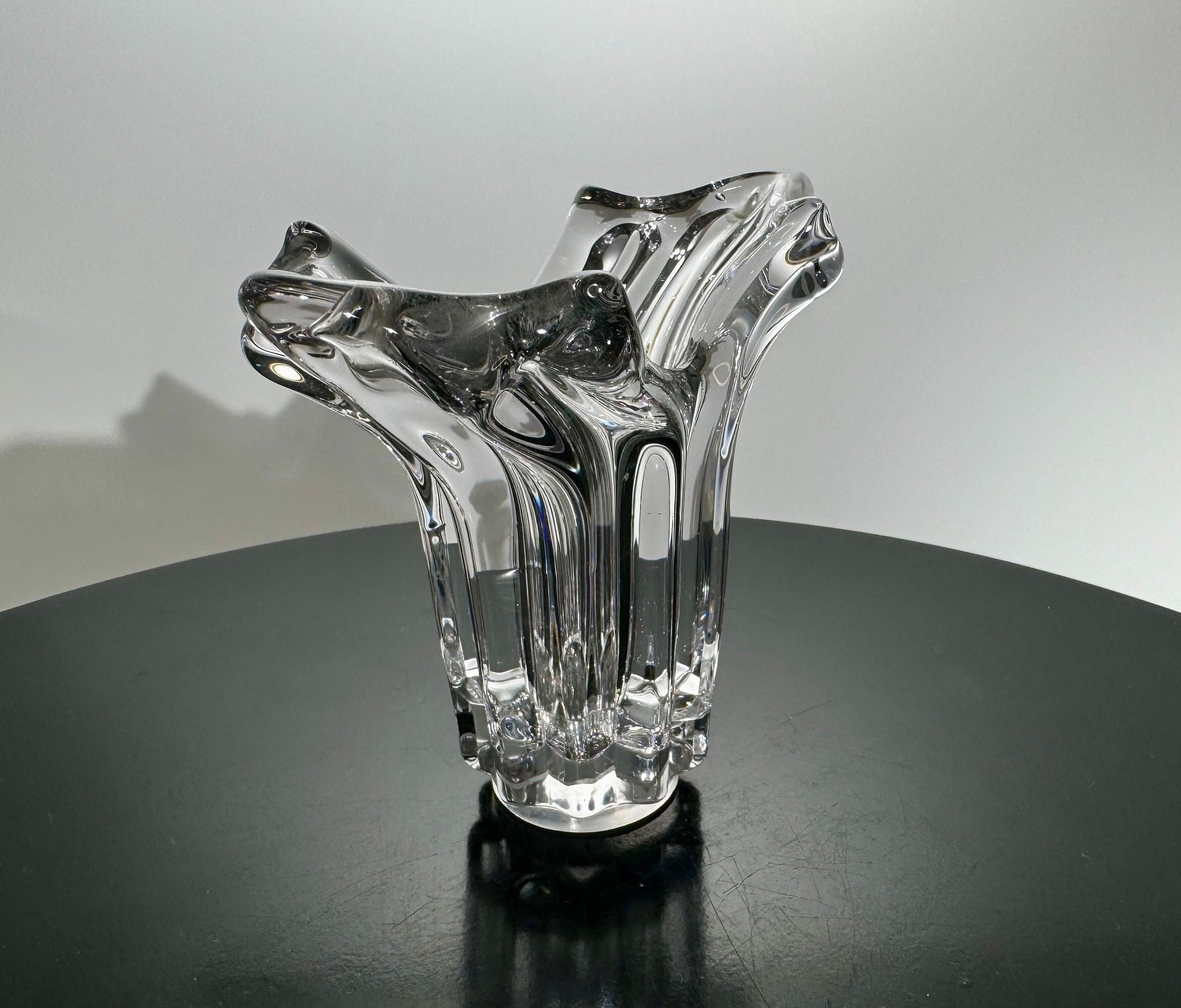 ボヘミア クリアガラス クリスタル フラワーベース 抽象デザイン 1980