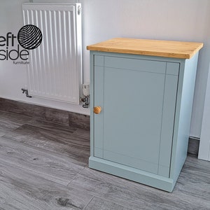 Handmade Narrow Side Table Cabinet: Small Cupboard with Adjustable Shelves bild 3