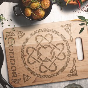 Celtic Knot Personalized Cutting Board, Ireland Irish Gifts, Celtic Pagan Clover Knot, Gaelic Celt, Gaeilge, Eire, Rustic Home Decor Gift image 4