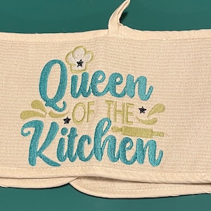 Double Oven Gloves, Embroidered, Personalised, 100% cotton, Gift for Women, Christmas Gift, Stocking filler, Mothers Day gift, new home gift