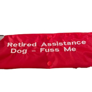 Capa para guia de cachorro, bordada e personalizada com seu texto ou texto padrão, escolha de 7 cores brilhantes, resistente à água