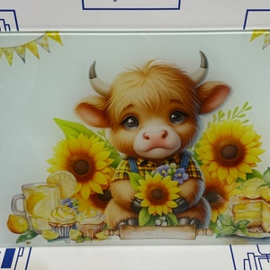Highland cow glass worktop saver, highland cow chopping board, highland cow and sunflowers worktop saver, personalised worktop saver highlan