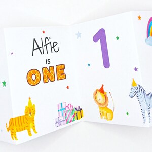 Cartão personalizado de 1º aniversário com animais do safári, cartão de aniversário de 1 ano, cartão de primeiro aniversário com tema da selva, cartão de 1º aniversário para menino, cartão de 1º aniversário para menina