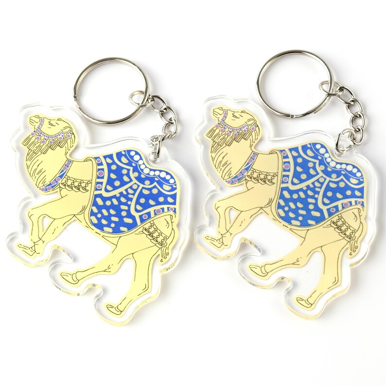 Cash Flow Camel Amulet Feng Shui Keychains, Symbol for Wealth and ...