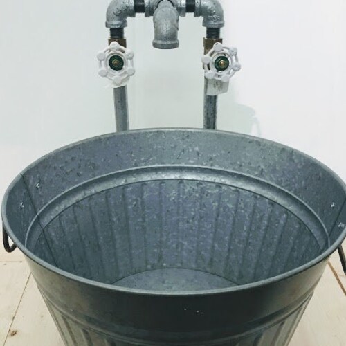 Galvanized Bucket Rustic Farmhouse Round Bucket Vessel/laundry Etsy